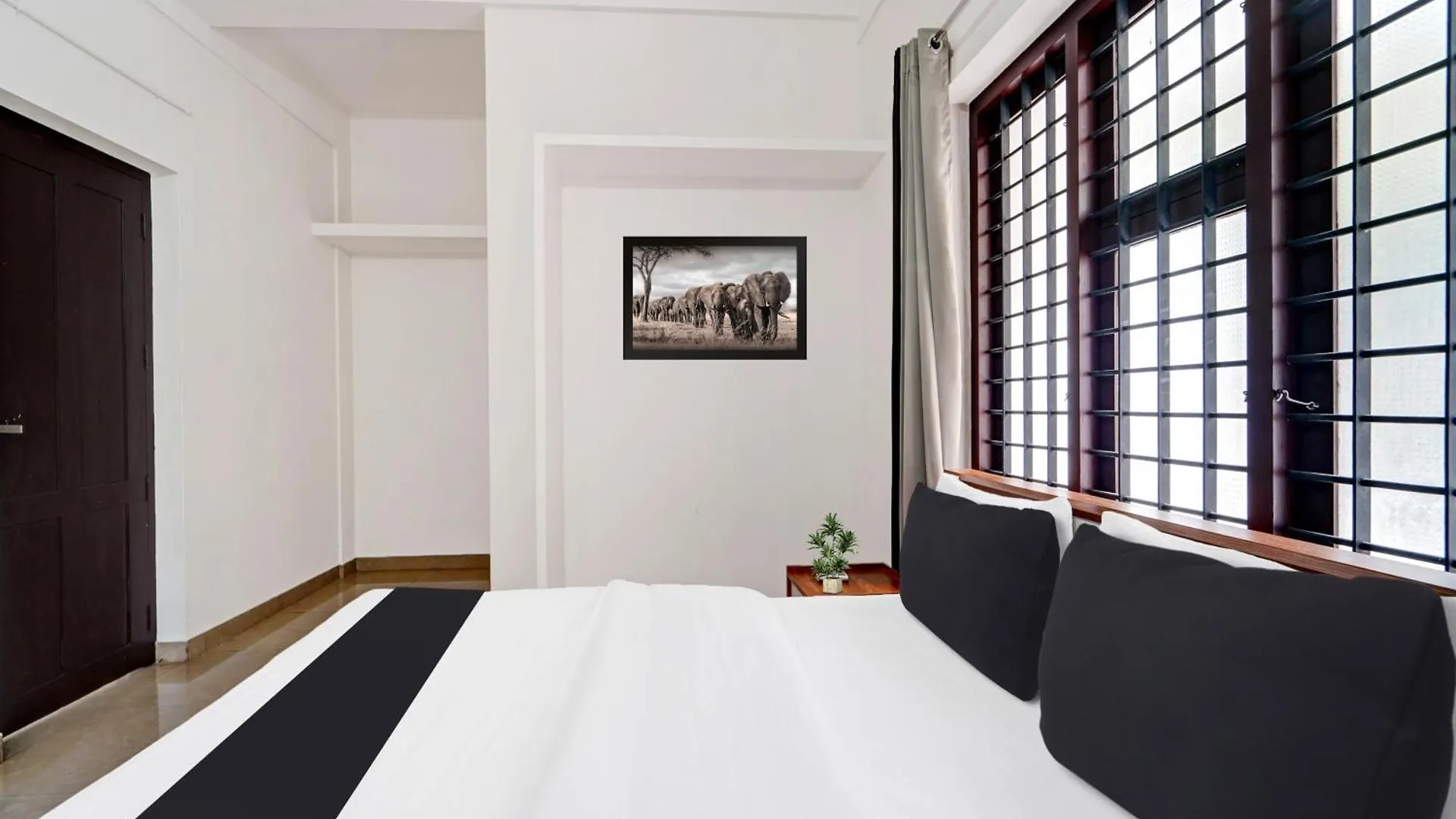 Super Hotel O West Hill Near Mietra Hospital Varakal