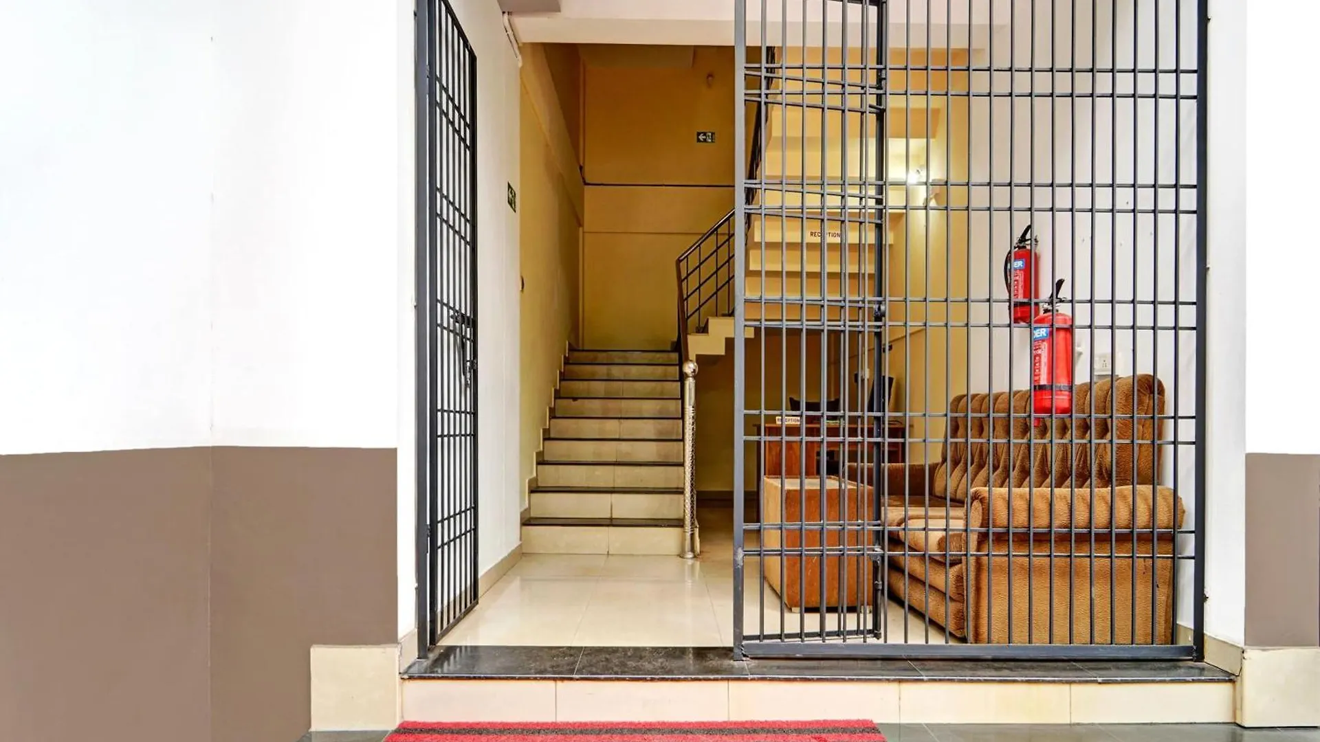 Super Hotel O West Hill Near Mietra Hospital Varakal