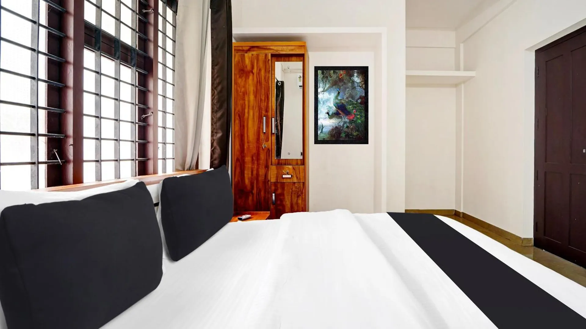Super Hotel O West Hill Near Mietra Hospital Varakal
